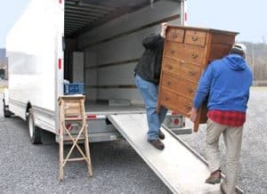 Read more about the article Mess to Minimalism: The Benefits of Professional Junk Removal